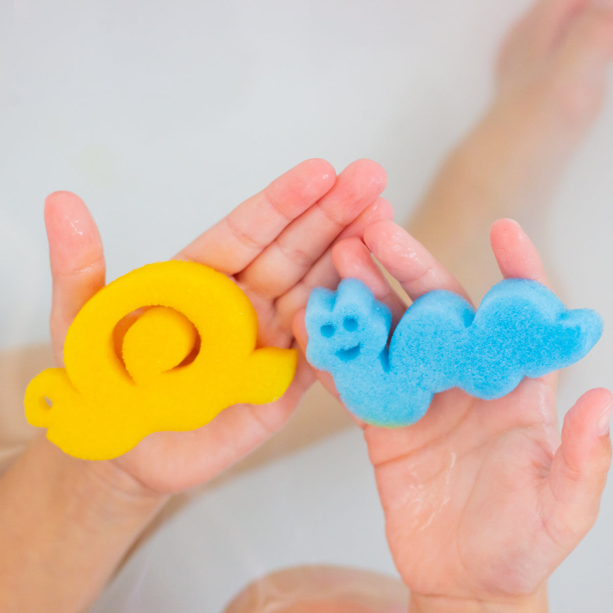 Snail sponge toy from Bugs Bath Beans