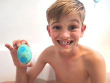 Load image into Gallery viewer, Dino Eggs | 4 Bath Bomb Sprudels®
